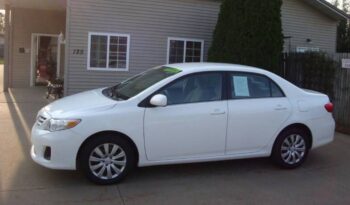 2013 Toyota Corolla full