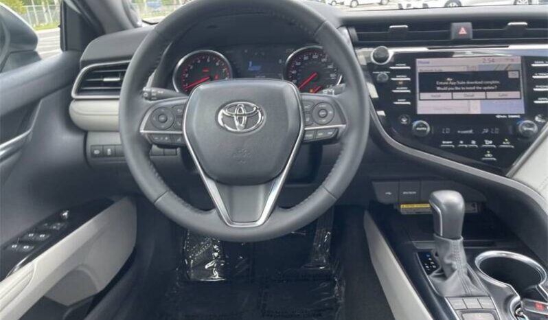 2020 Toyota Camry White full