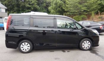 2017 Toyota Noah full