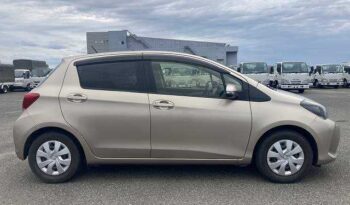 2015 Toyota Vitz full