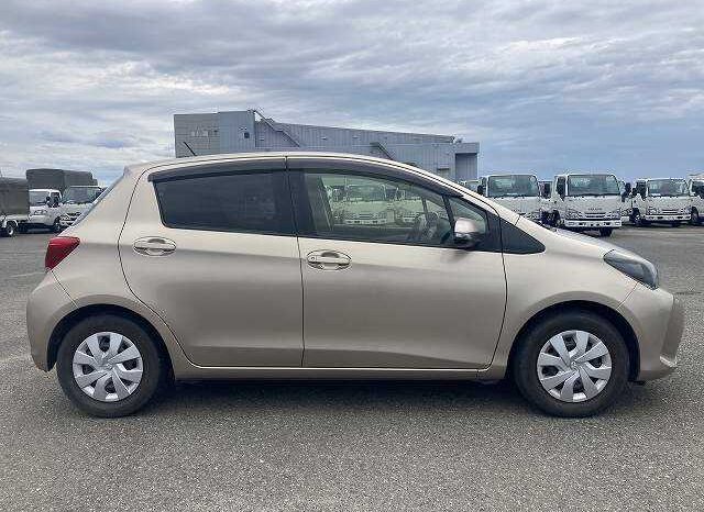 2015 Toyota Vitz full