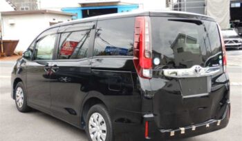 2017 Toyota Noah full