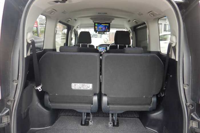 2017 Toyota Noah full