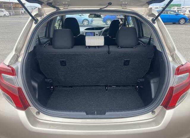 2015 Toyota Vitz full