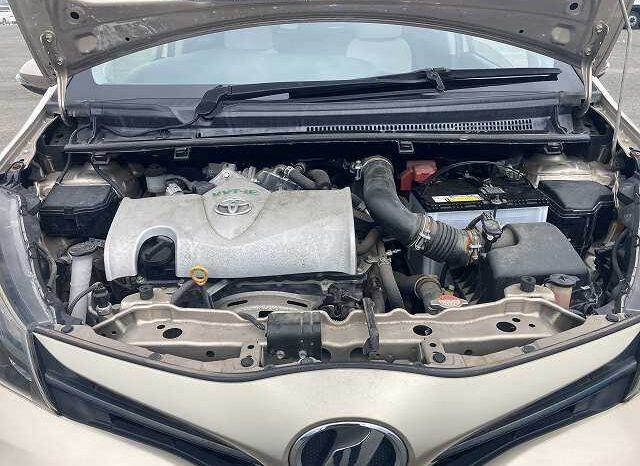 2015 Toyota Vitz full