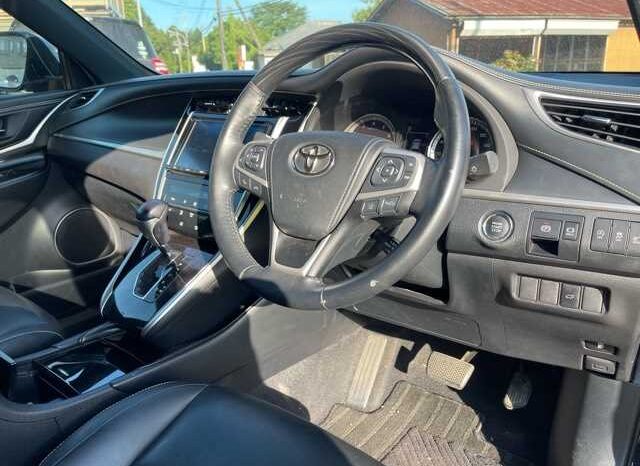 2017 Toyota Harrier full