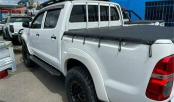 2014 Toyota Hilux SR full