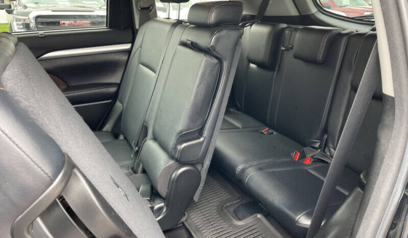 2017 Toyota Highlander full