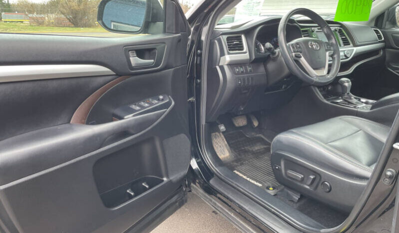 2017 Toyota Highlander full
