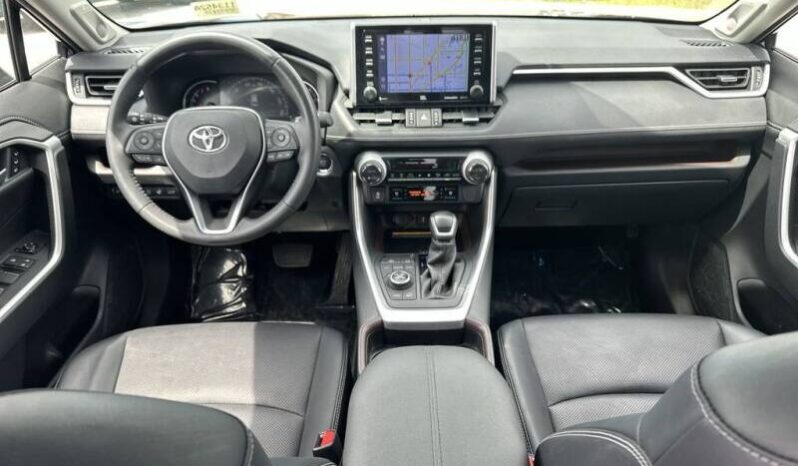 2020 Toyota RAV4 full