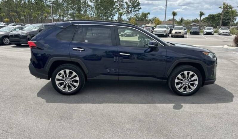 2020 Toyota RAV4 full