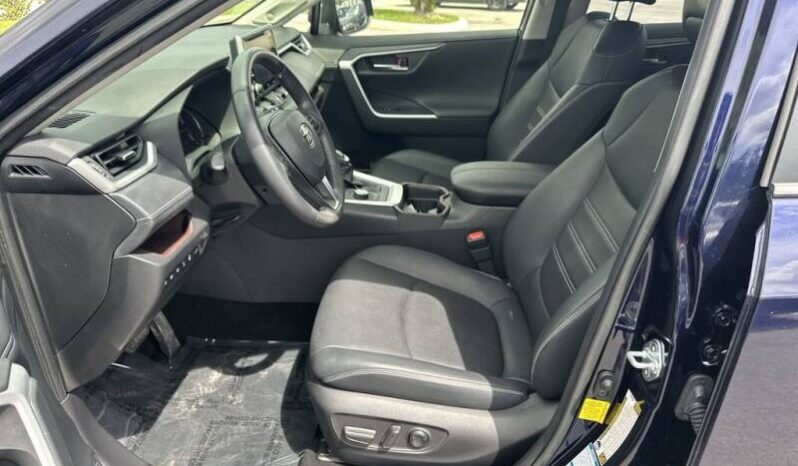 2020 Toyota RAV4 full