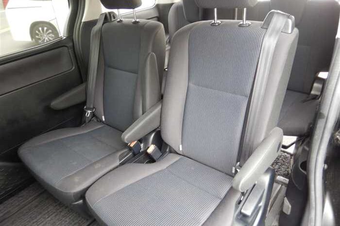 2017 Toyota Noah full