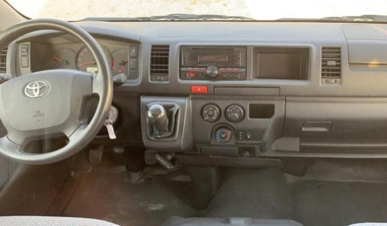 2017 Toyota Hiace full