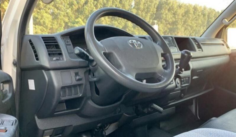 2017 Toyota Hiace full