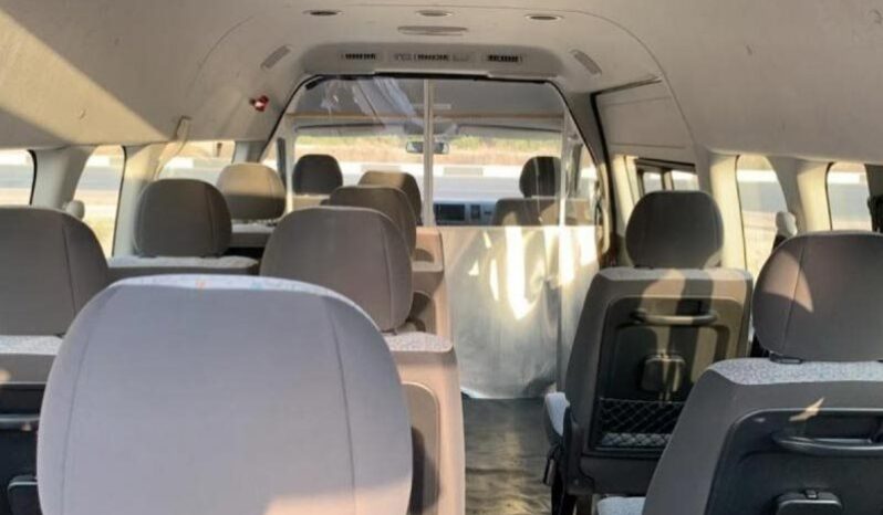 2017 Toyota Hiace full