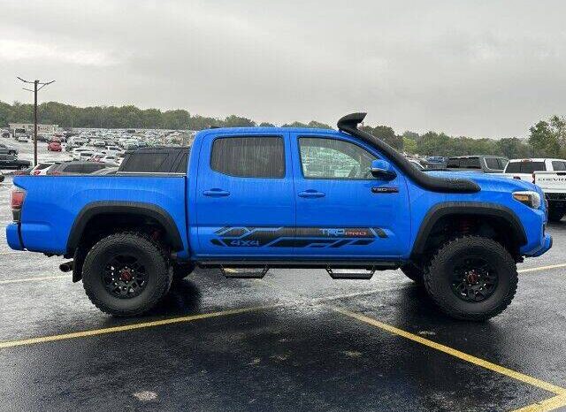 2019 Toyota Tacoma full