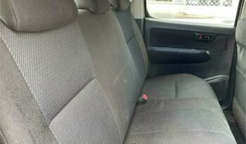 2014 Toyota Hilux SR (4X4) full