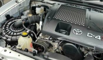 2014 Toyota Hilux SR (4X4) full