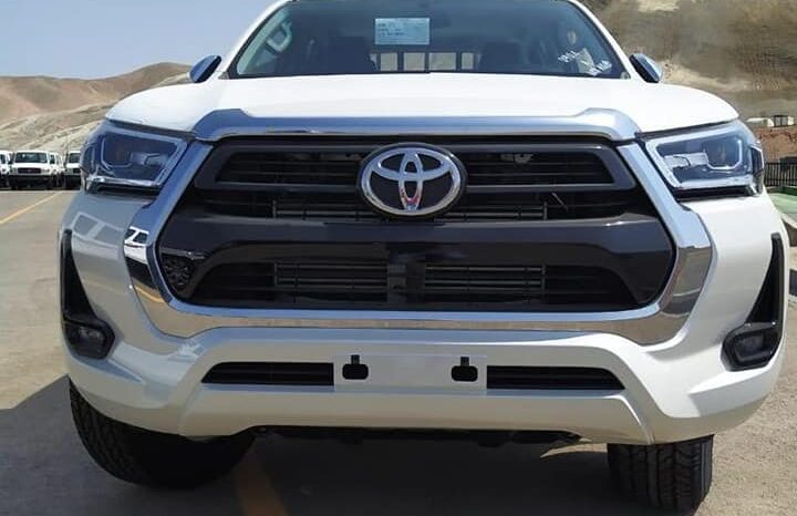 2021 Toyota Hilux SR5 full