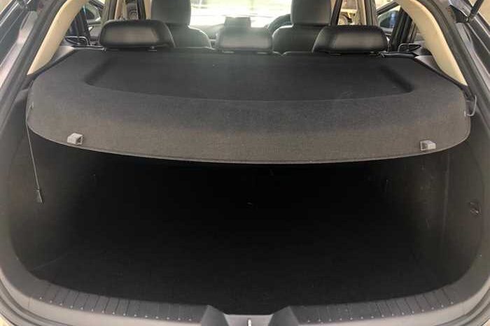 2017 Mazda Axela full