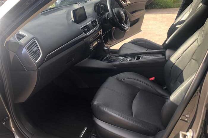 2017 Mazda Axela full