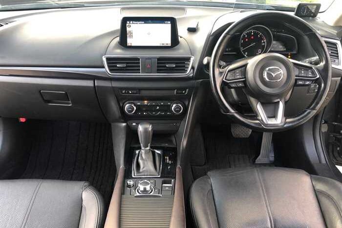 2017 Mazda Axela full