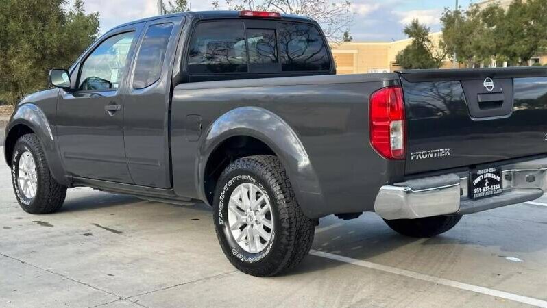 2014 Nissan Frontier full