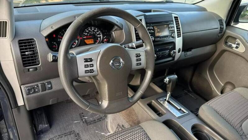 2014 Nissan Frontier full