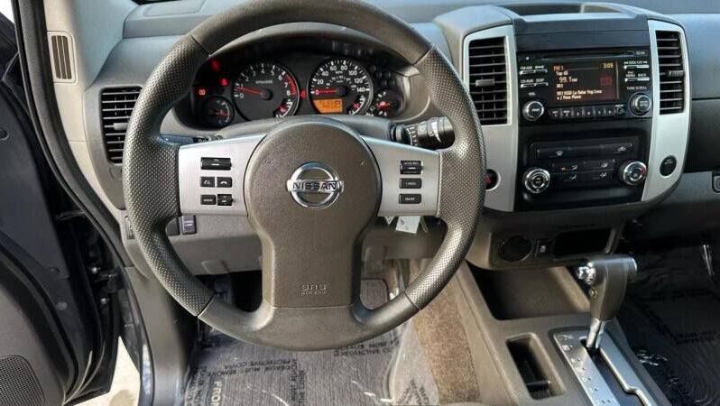 2014 Nissan Frontier full