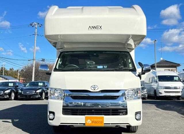 2017 Toyota Hiace Wagon full