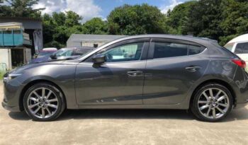2017 Mazda Axela full