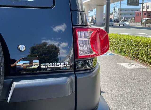 2016 Toyota FJ Cruiser full