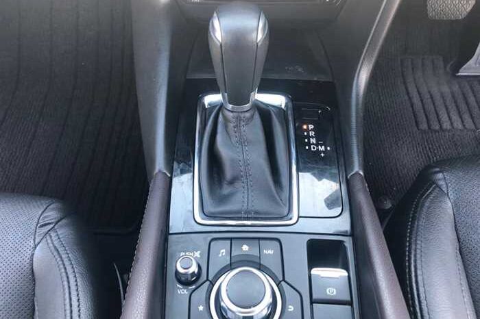 2017 Mazda Axela full