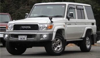 2015 Toyota Landcruiser 70 full