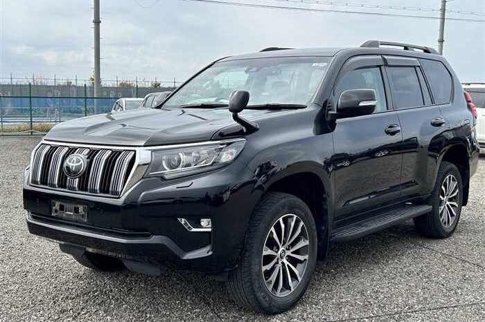2018 Toyota Land Cruiser Prado full