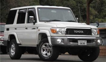 2015 Toyota Landcruiser 70 full