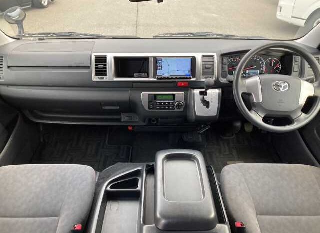 2017 Toyota Hiace full