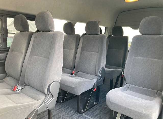2017 Toyota Hiace full