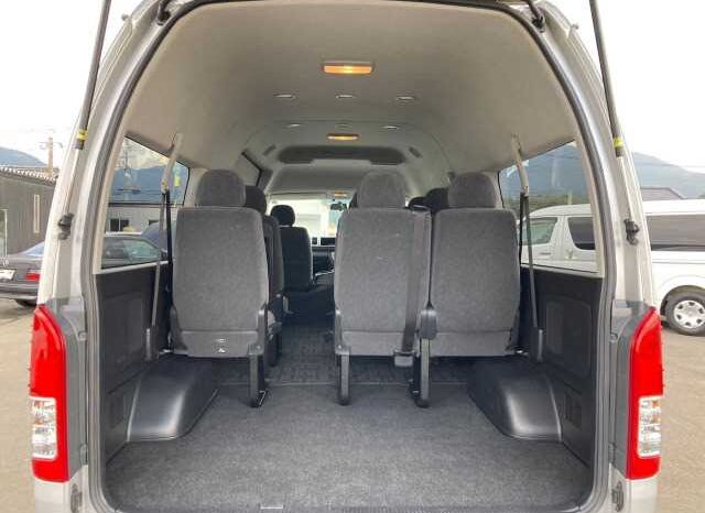 2017 Toyota Hiace full