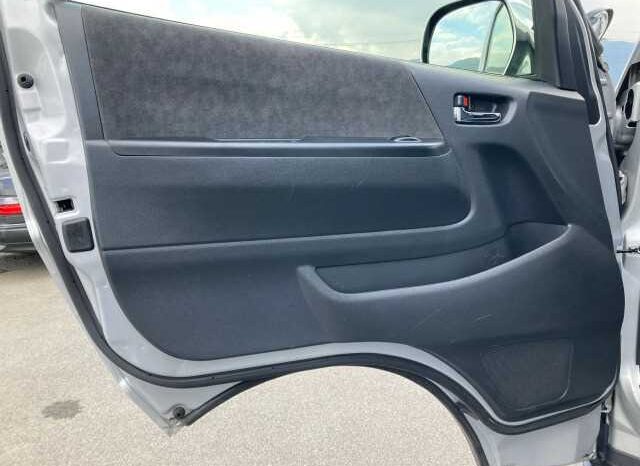 2017 Toyota Hiace full