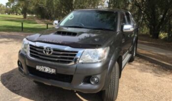 2014 Toyota Hilux full