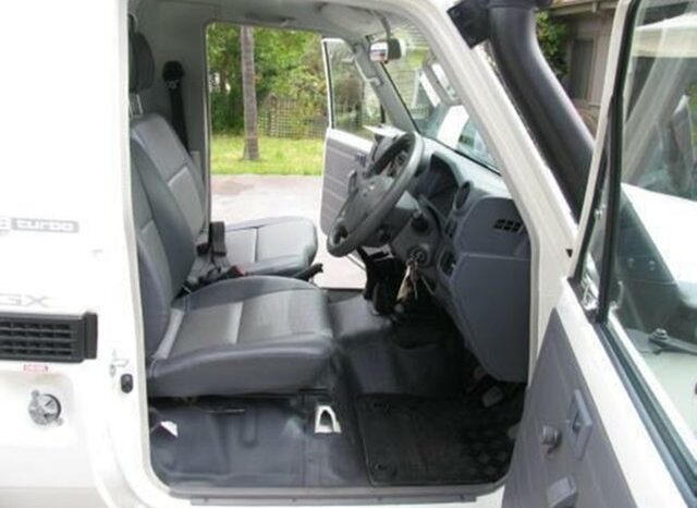 2014 Toyota Land Cruiser Single Cab full