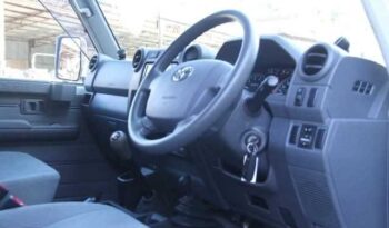 2015 Toyota Landcruiser 70 full