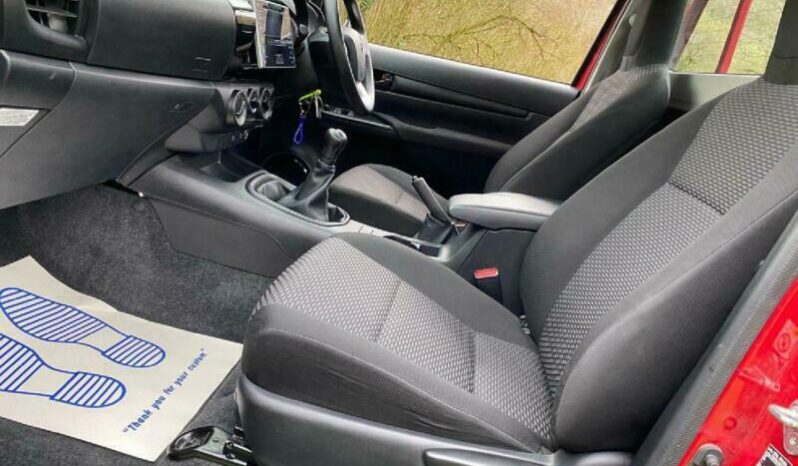 2017 Toyota Hilux D-4D 150 full