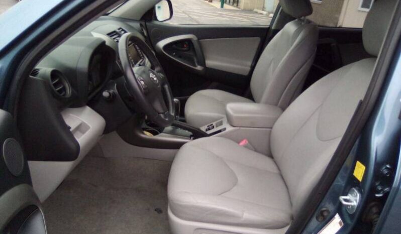 2011 Toyota RAV4 full