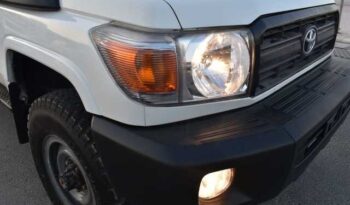 2015 TOYOTA LAND CRUISER 10 seats full