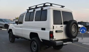 2015 TOYOTA LAND CRUISER 10 seats full