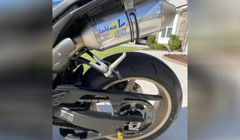 2014 Yamaha YZF R1 full