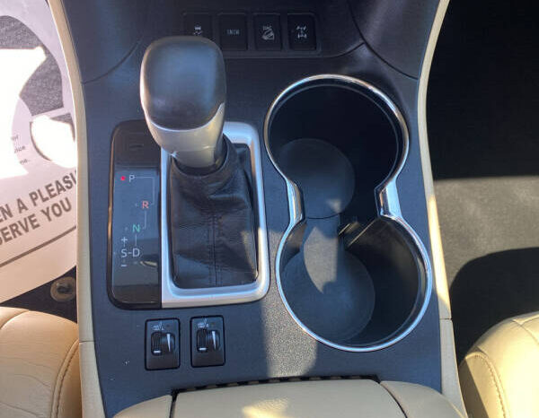 2015 Toyota Highlander full